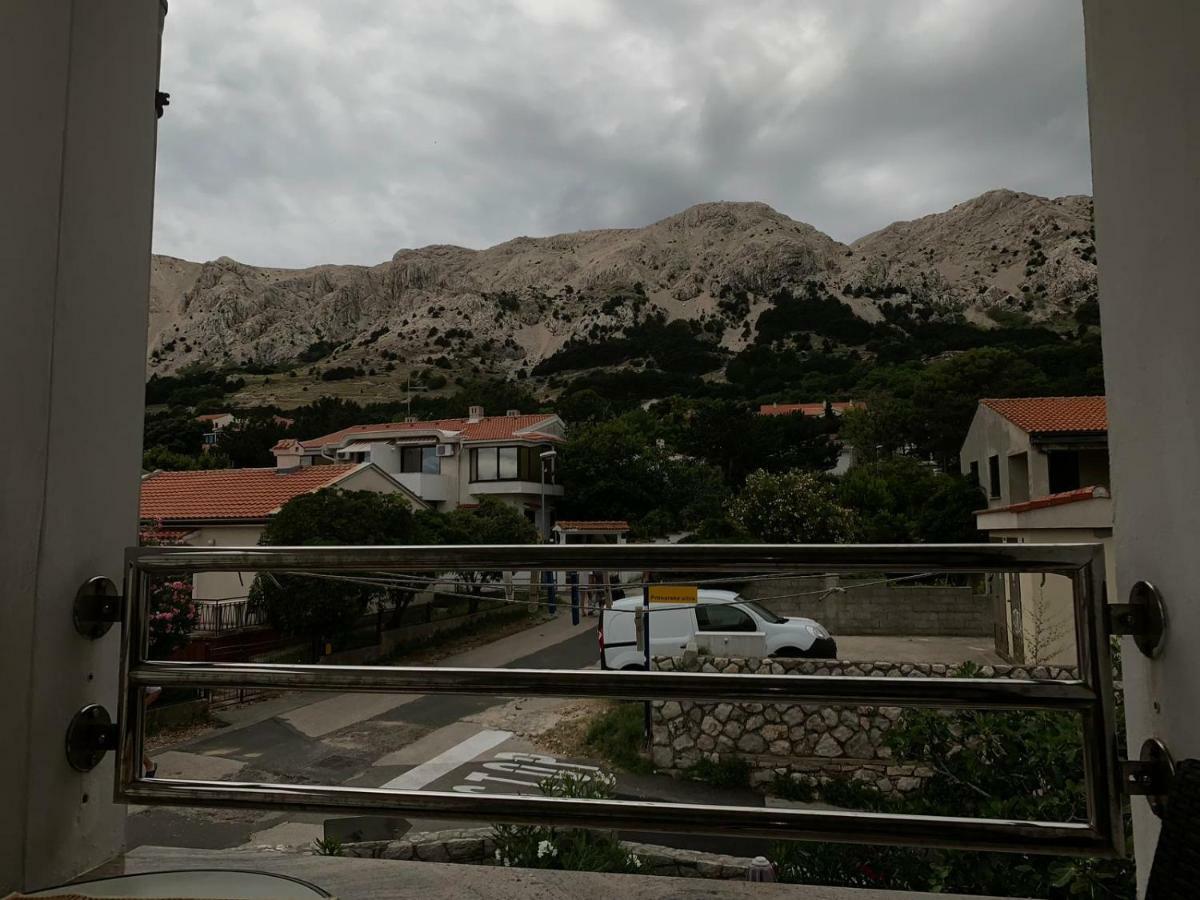 Vila Tesmija Baska  Luaran gambar