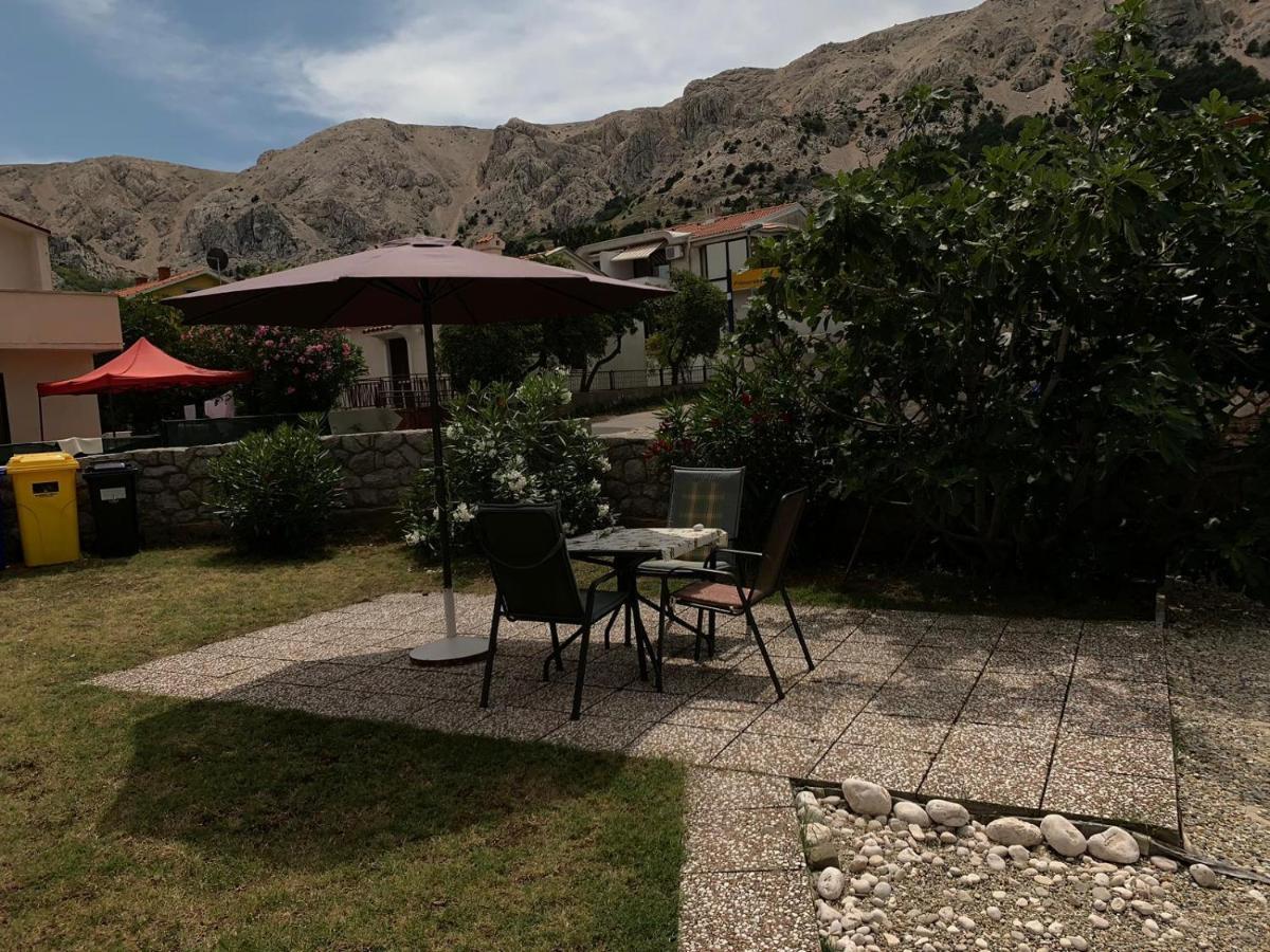 Vila Tesmija Baska  Luaran gambar